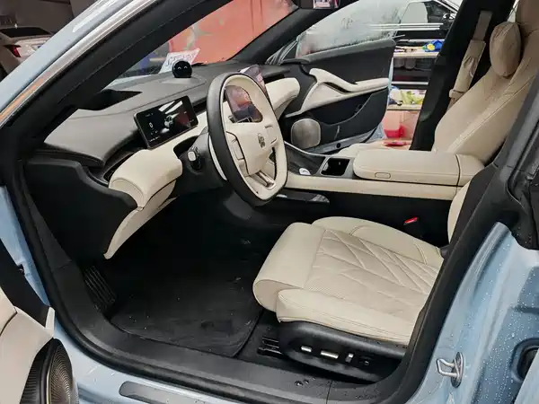 NIO ET5T 2025