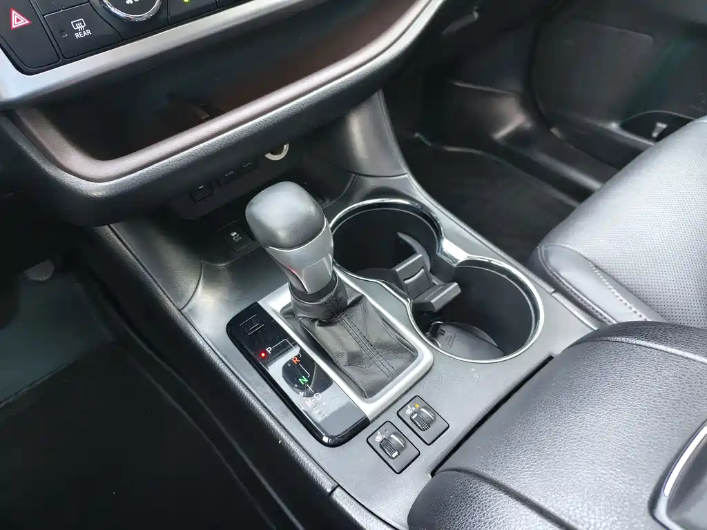 Toyota Highlander 2019 — фото 14