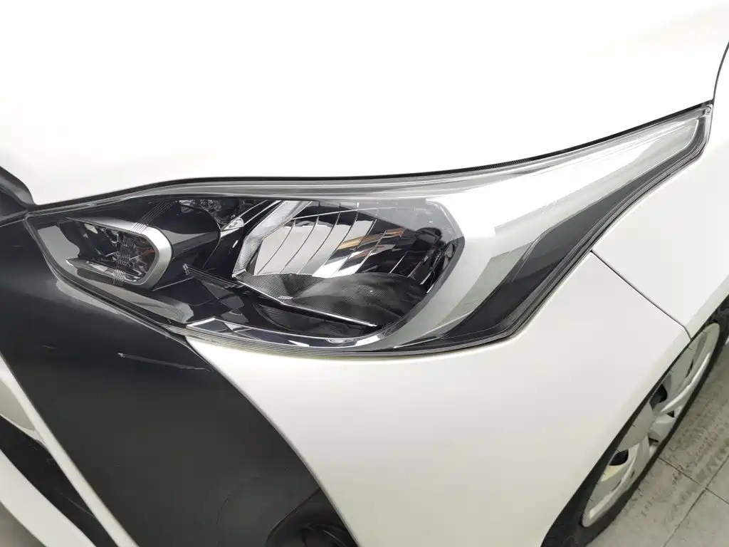 Toyota Yaris L 2017