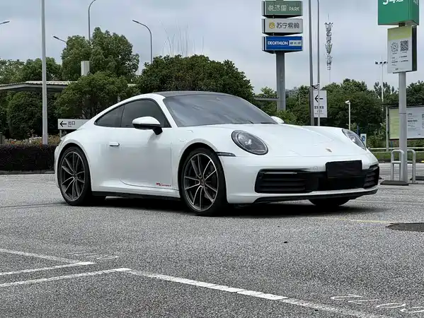 Porsche 911 2024