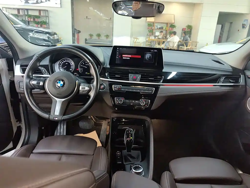 BMW X2 2022 — фото 10