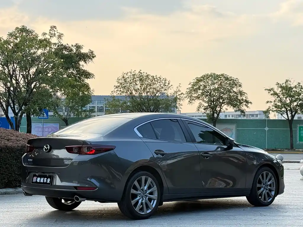 Mazda 3 Axela 2020