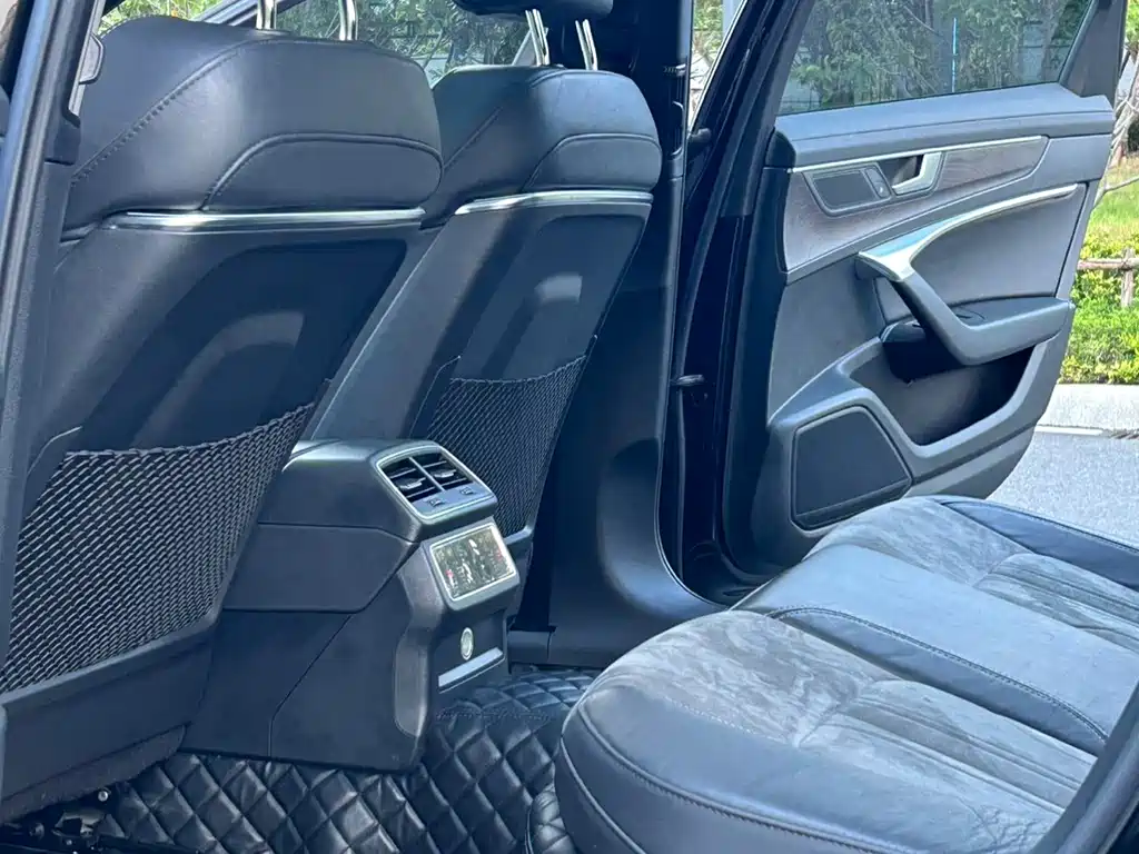 Audi A6L 2021