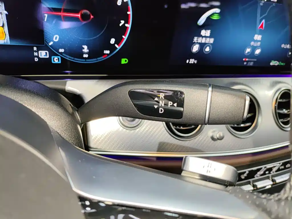 Mercedes-Benz E-Class 2022