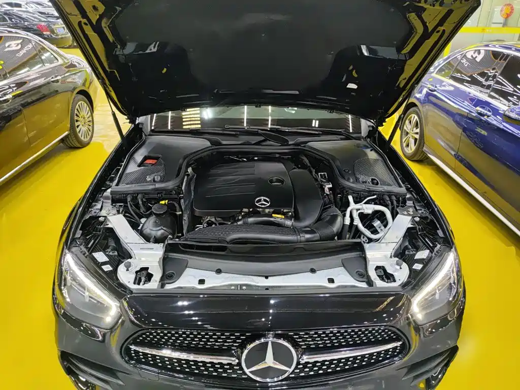 Mercedes-Benz E-Class 2022 — фото 10