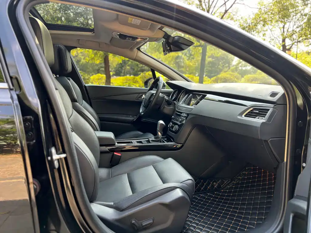 Peugeot 508 2016 — фото 12
