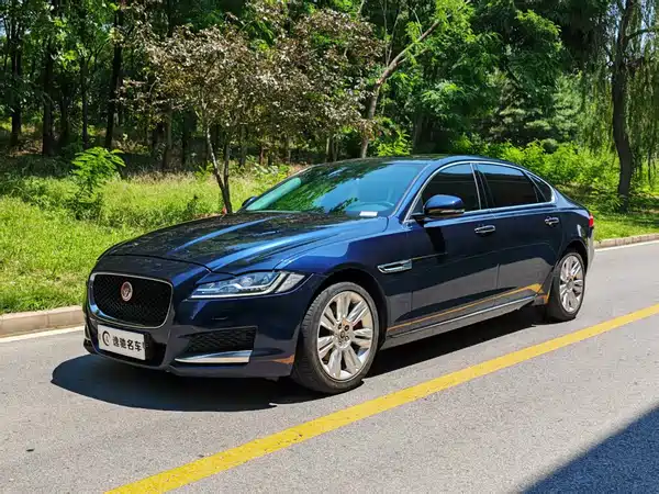 Jaguar XFL 2018