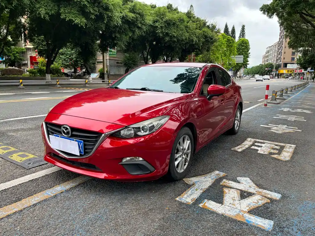Mazda 3 Axela 2014