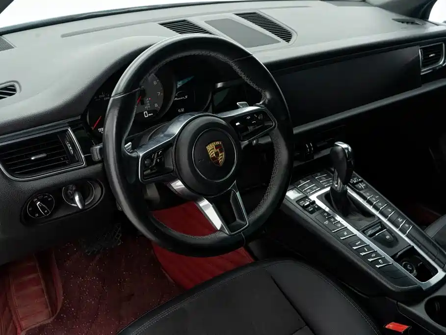 Porsche Macan 2015 — фото 17