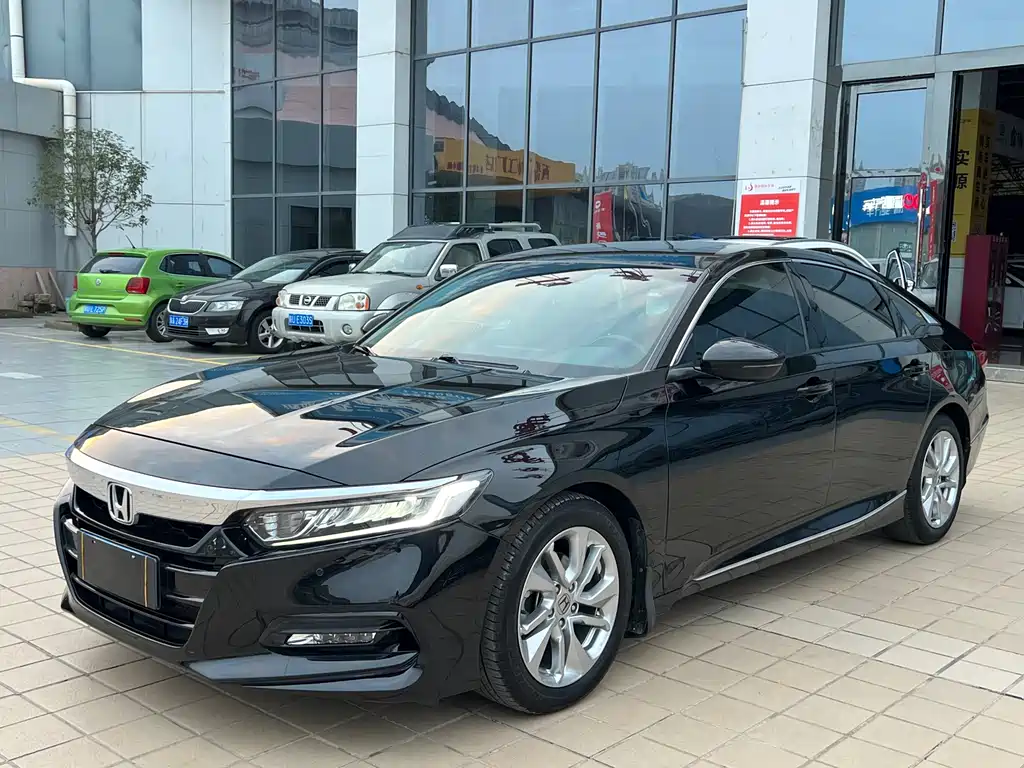 Honda Accord 2020 — фото 1