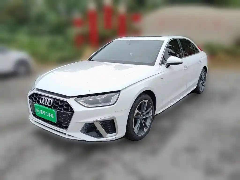 Audi A4L 2020 — фото 1