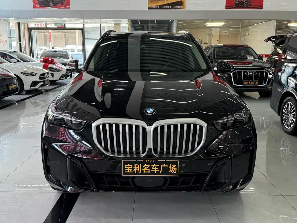 BMW X5 2025 — фото 1