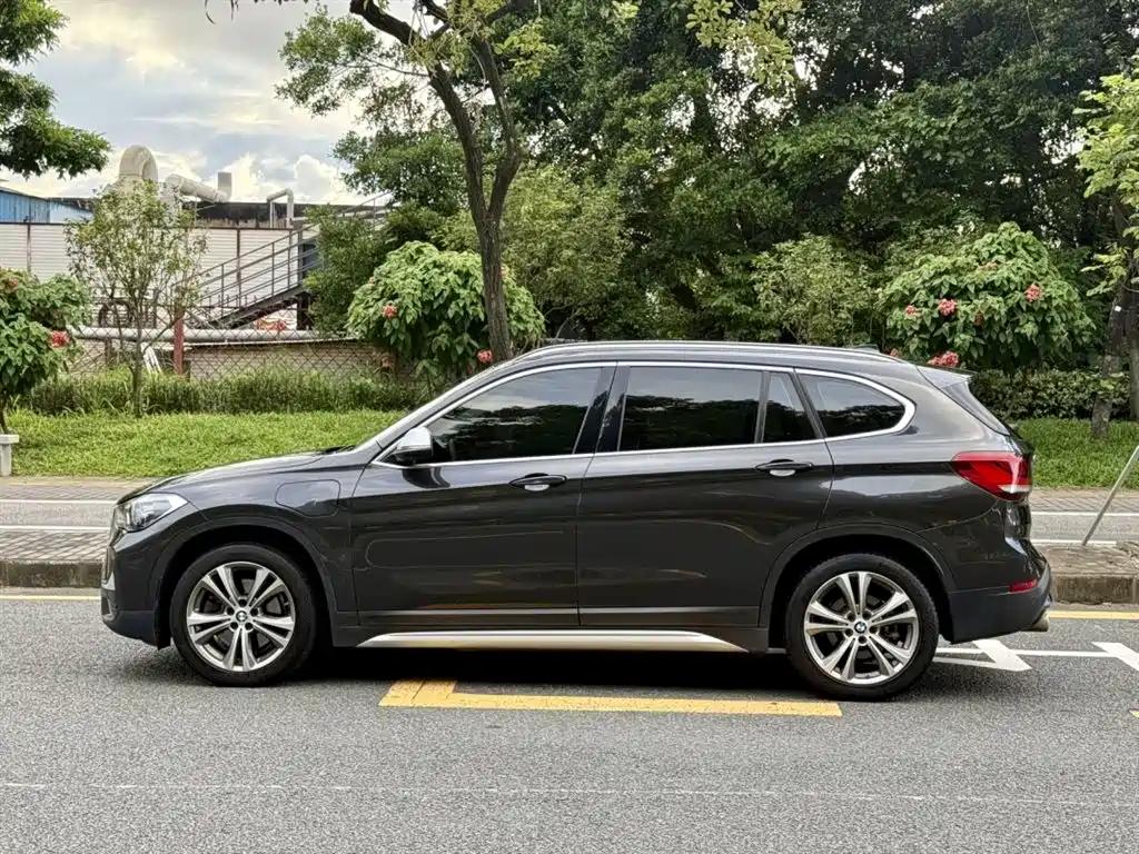 BMW X1 2021