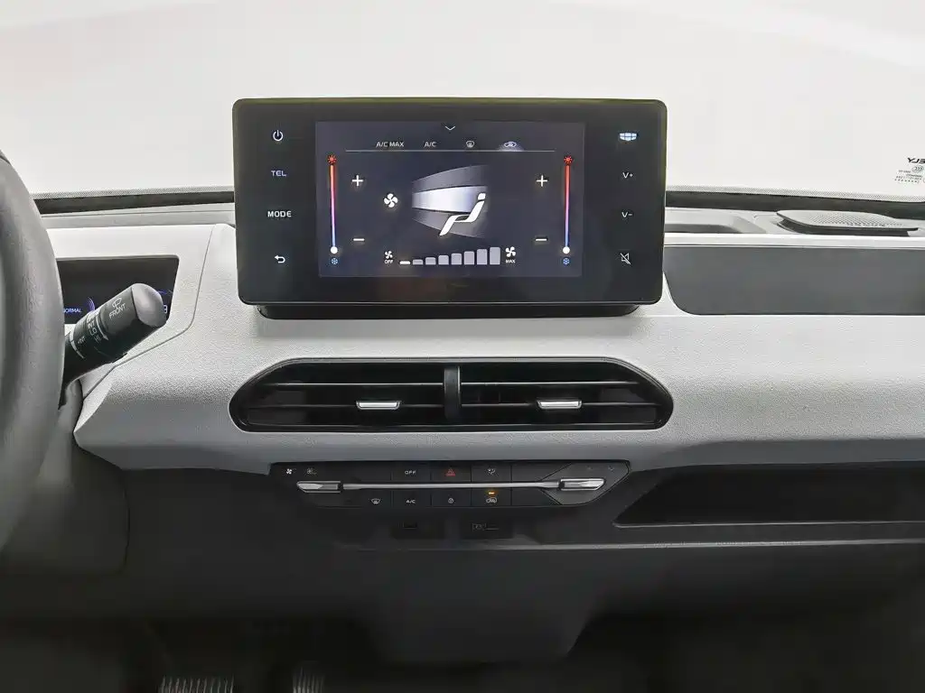 Geely Galaxy Panda 2024 — фото 12
