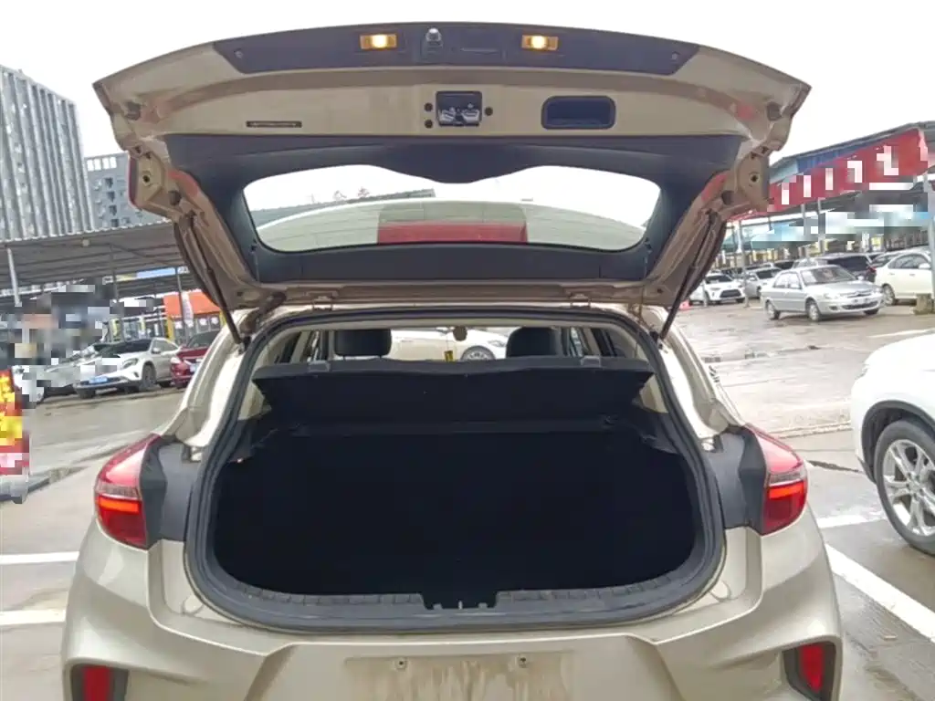 Geely Emgrand GS 2020 — фото 15