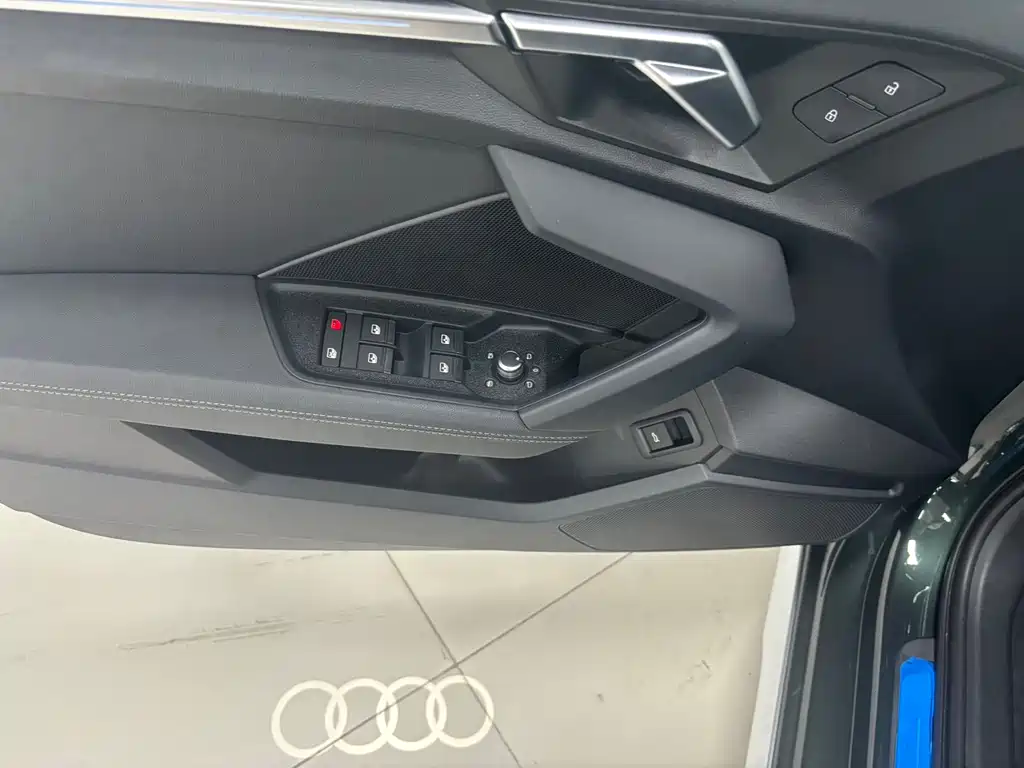 Audi A3 2022 — фото 15