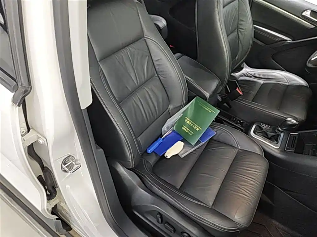 Volkswagen Tiguan 2017 — фото 25