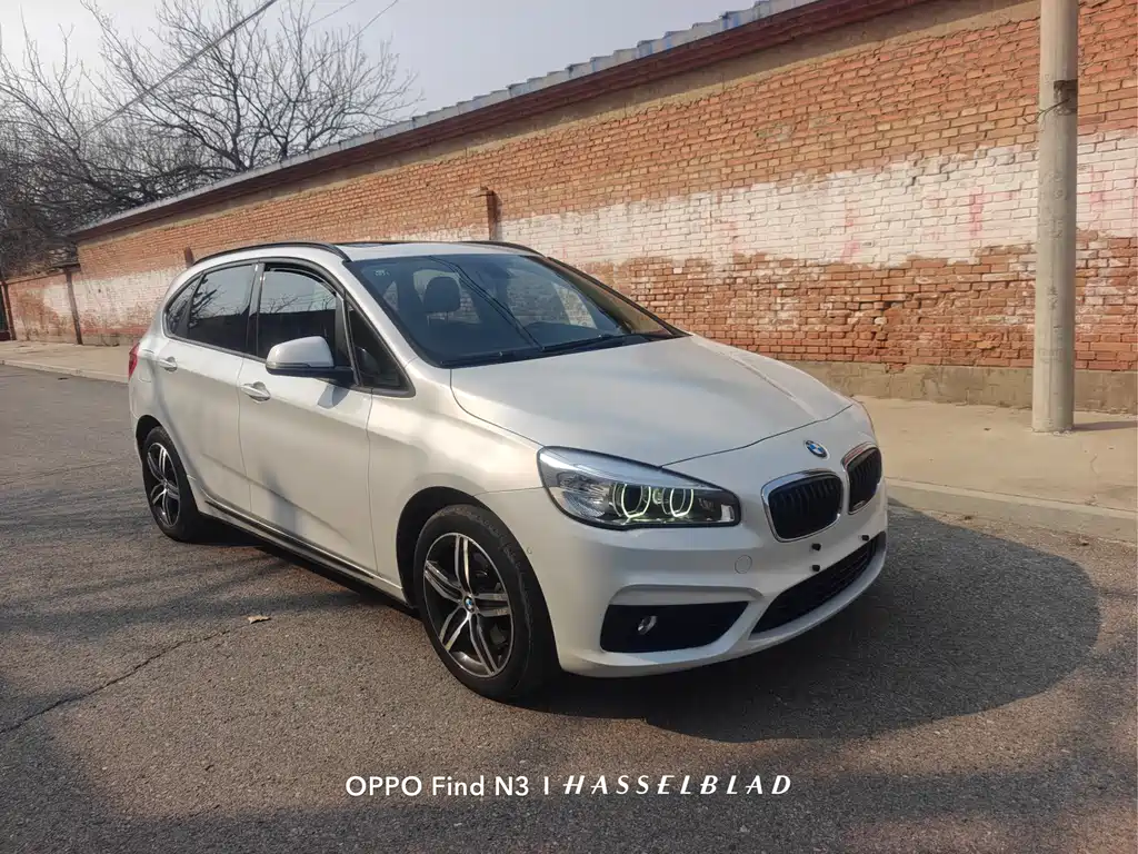 BMW 2 Series Active Tourer 2015 — фото 3