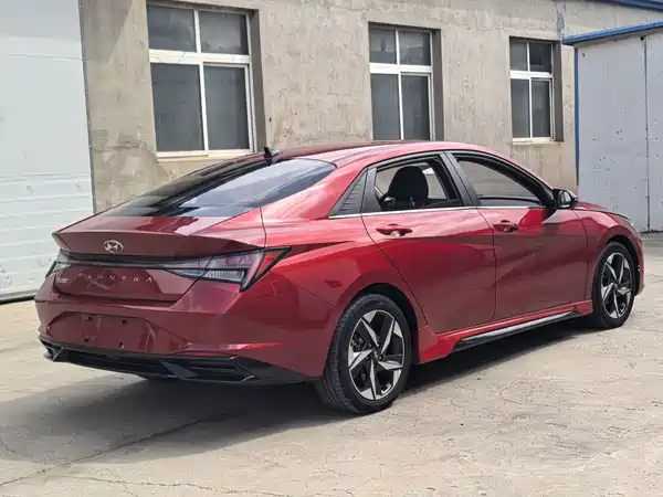 Hyundai Elantra 2023