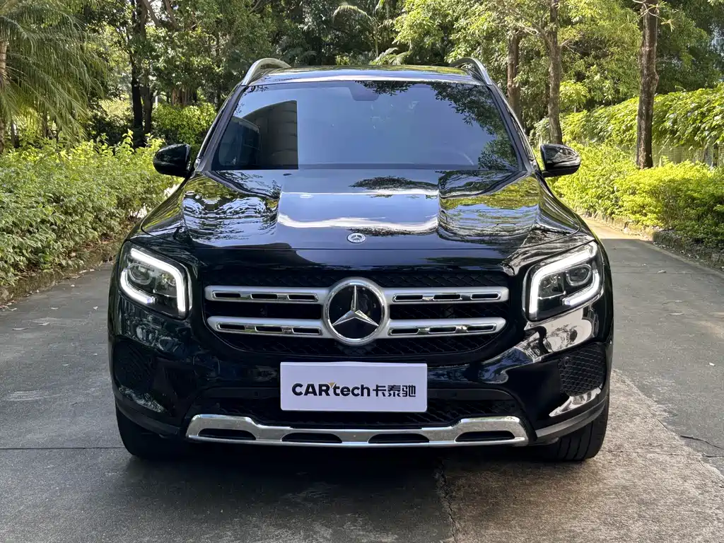 Mercedes-Benz GLB 2021