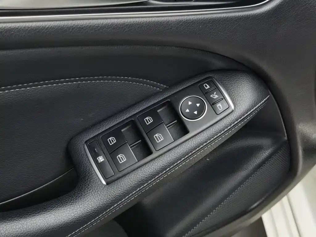 Mercedes-Benz B-Class 2018 — фото 9