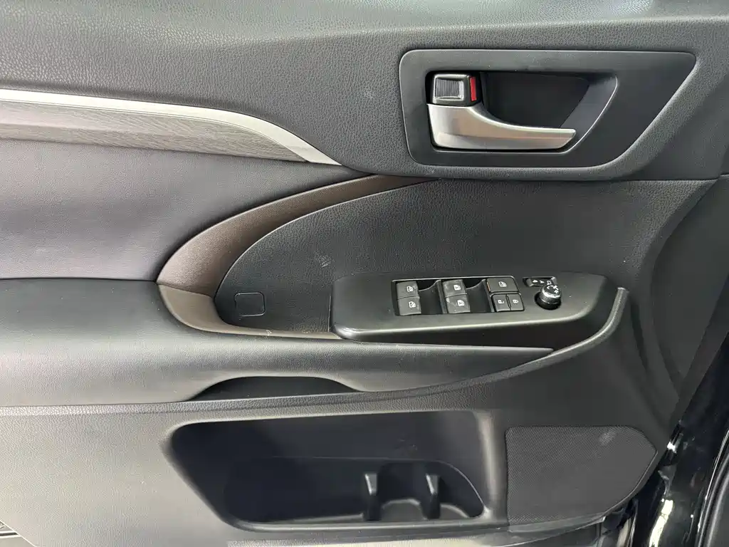 Toyota Highlander 2019