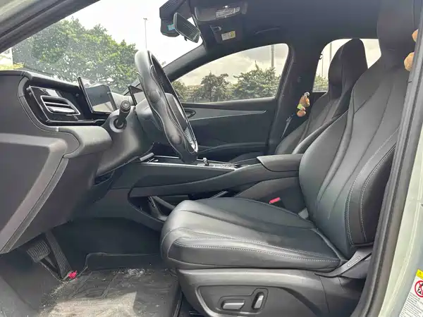 BYD Seal 06 2025