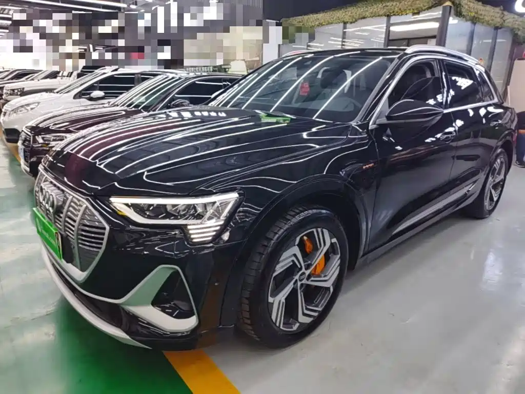 Audi e-tron 2023