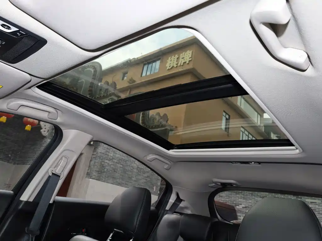 Honda Vezel 2022 — фото 20