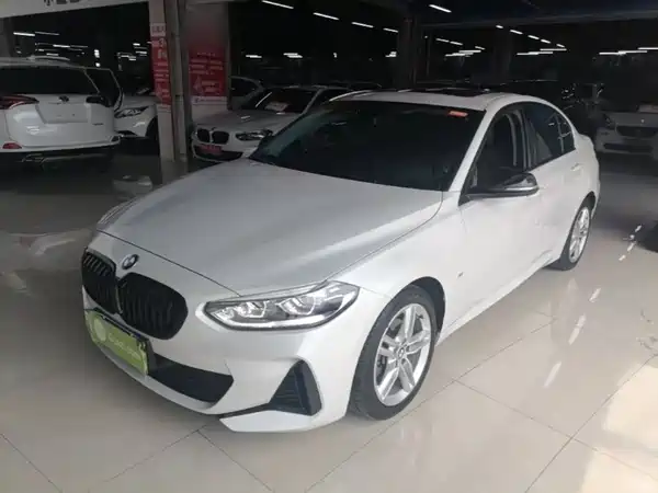BMW 1 Series 2021