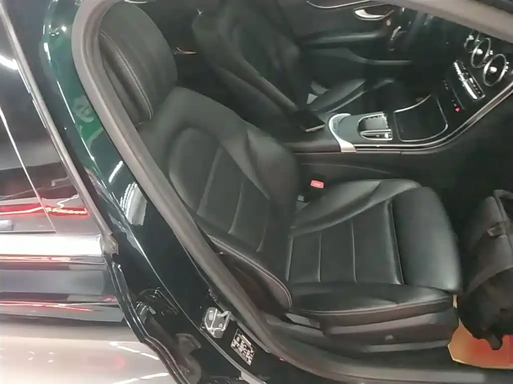 Mercedes-Benz C-Class 2019 — фото 25