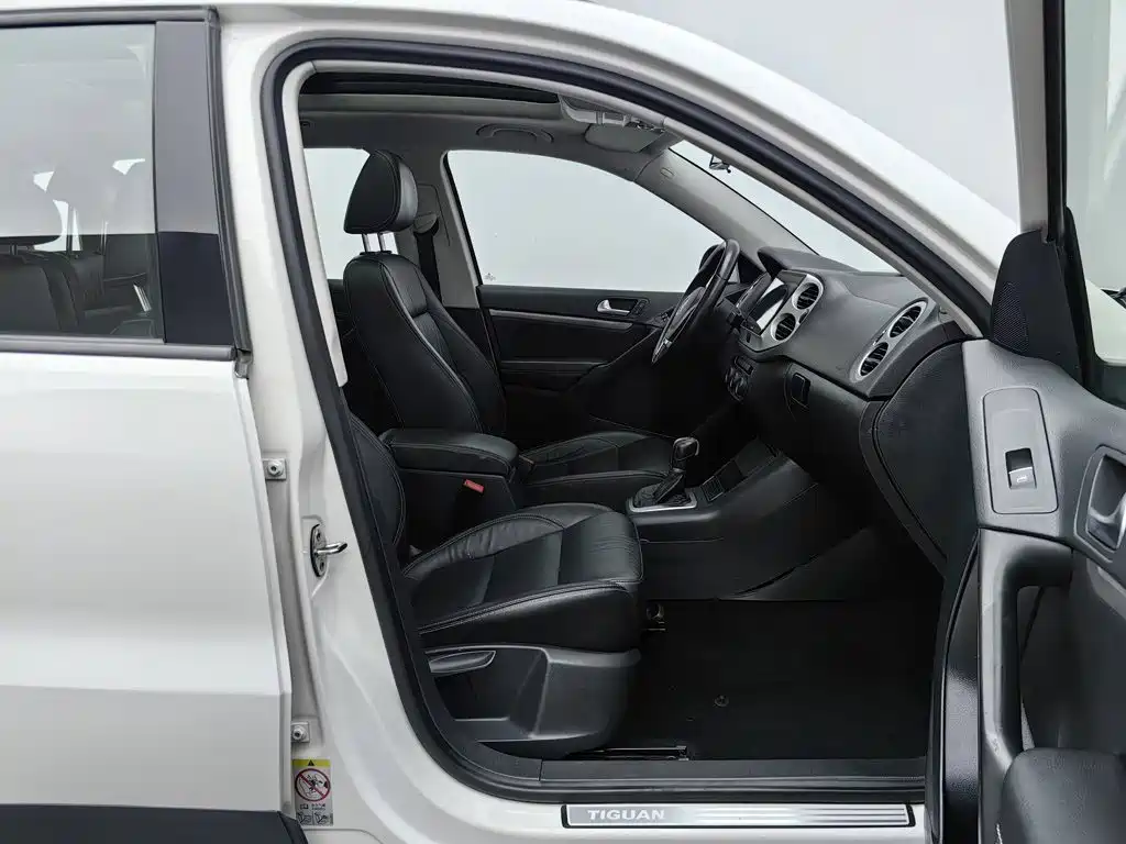 Volkswagen Tiguan 2018 — фото 23