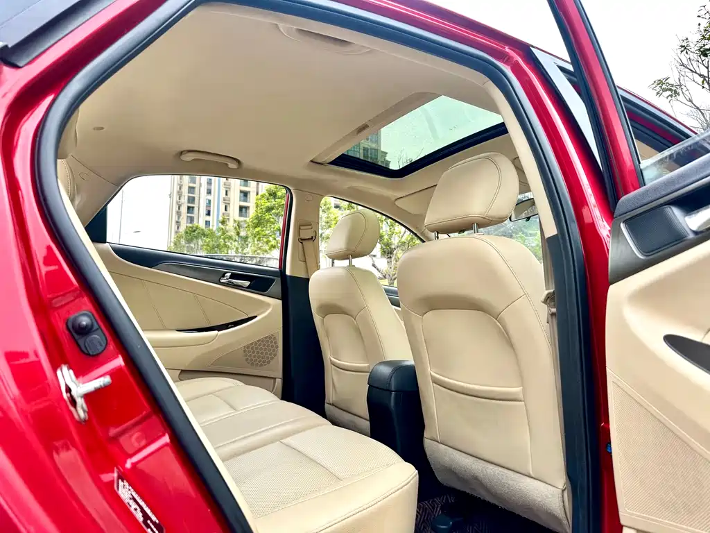 Changan Eado 2016 — фото 24