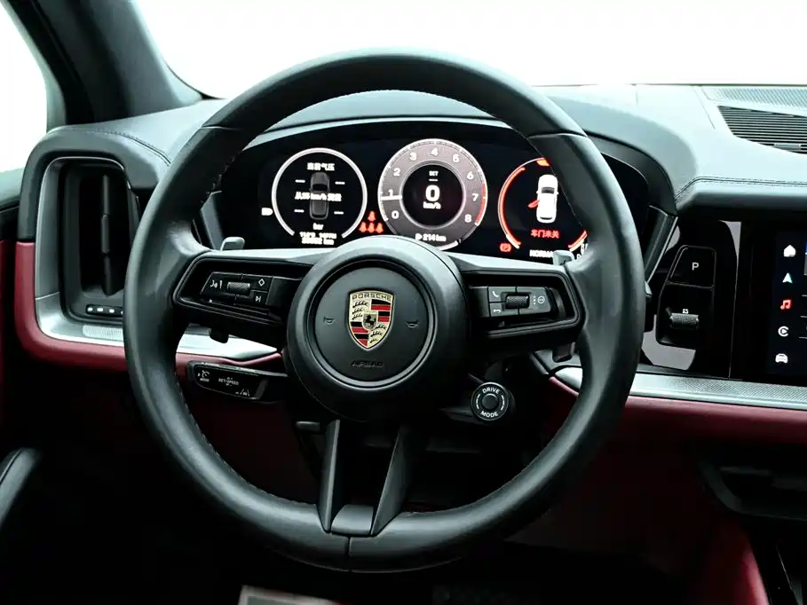 Porsche Cayenne 2025 — фото 20