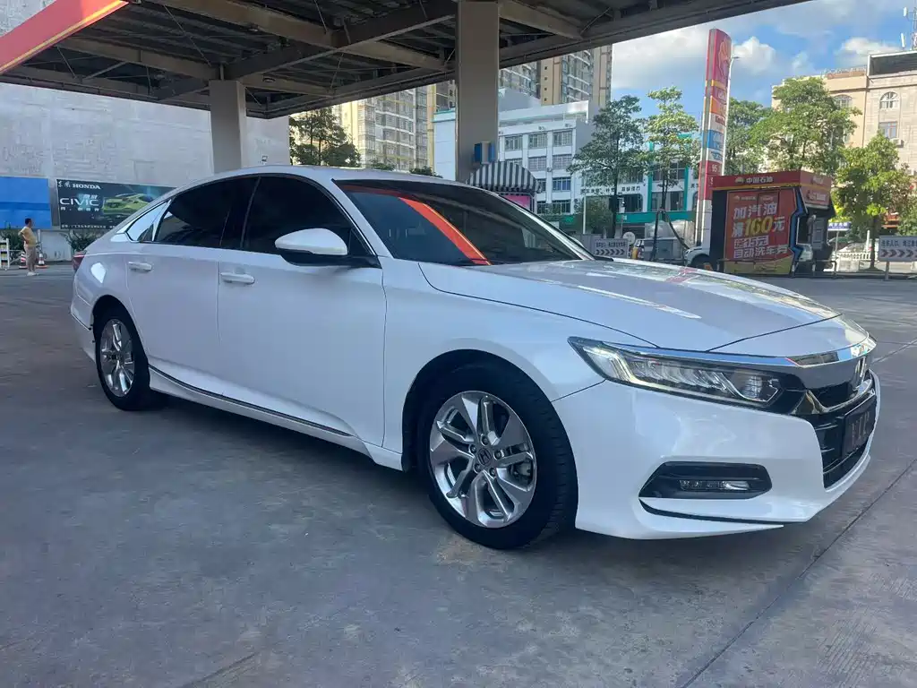 Honda Accord 2018 — фото 3