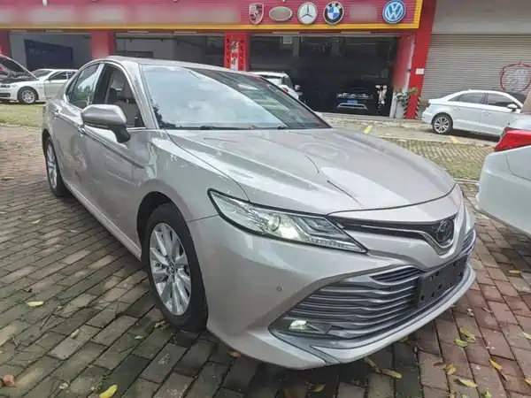 Toyota Camry 2019
