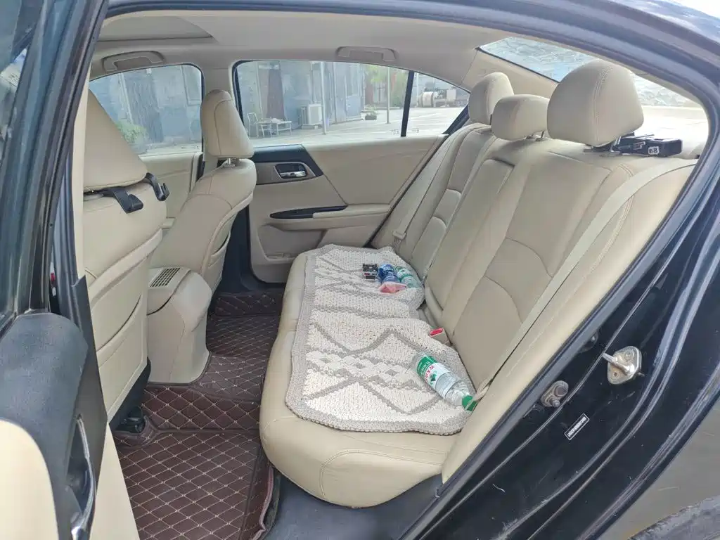 Honda Accord 2014 — фото 13