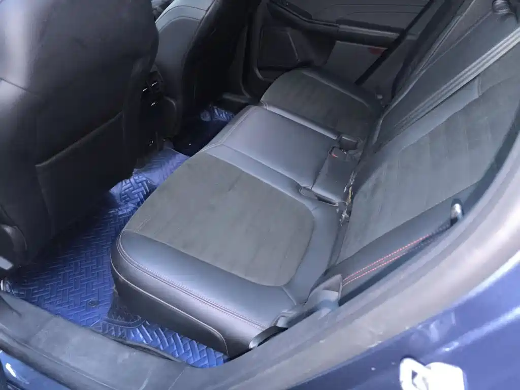 Ford Escape 2020 — фото 17