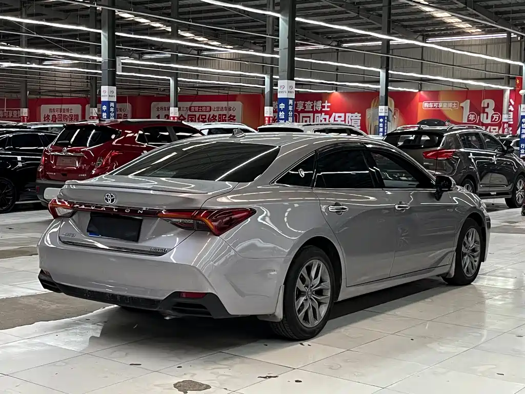 Toyota Avalon 2021 — фото 16