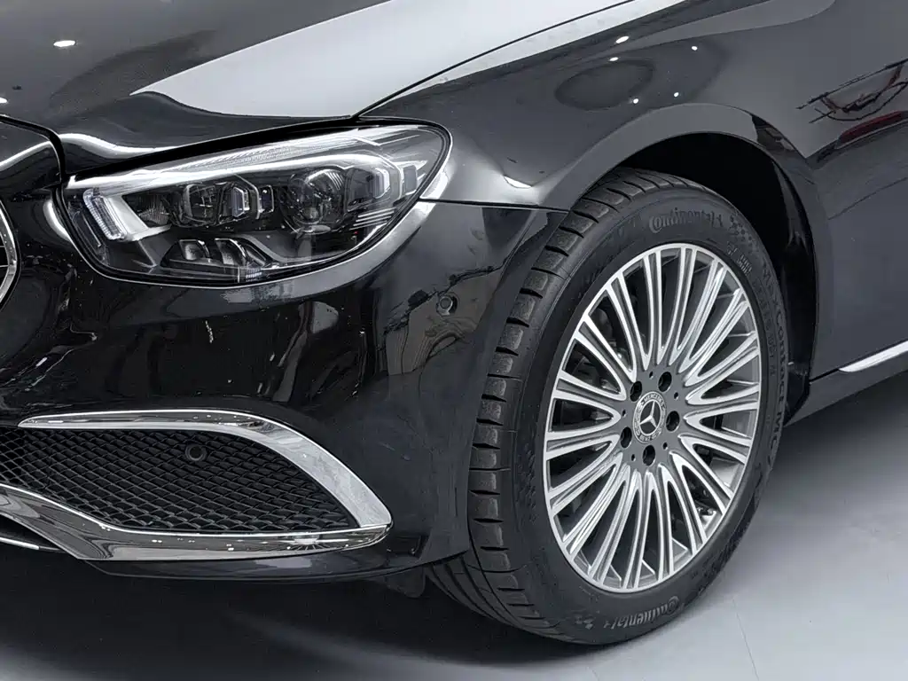 Mercedes-Benz E-Class 2021 — фото 20