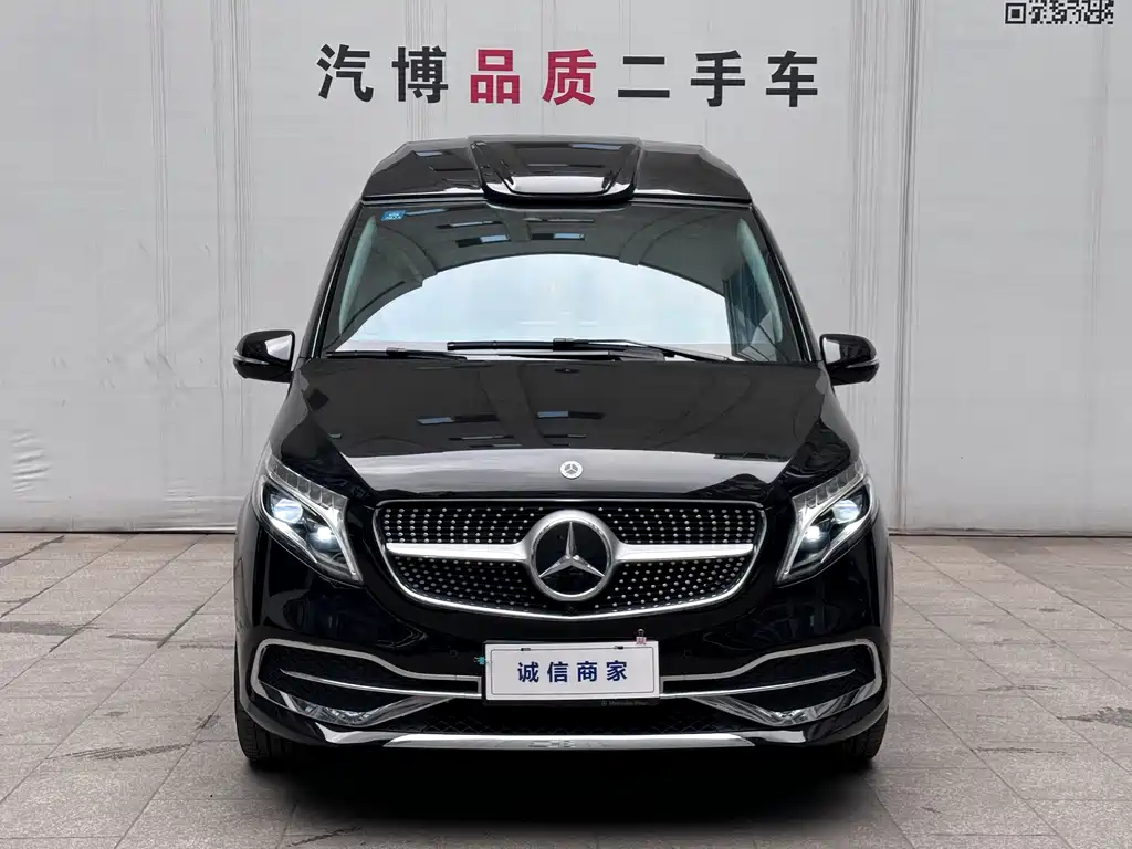 Mercedes-Benz V-Class 2023 — фото 2