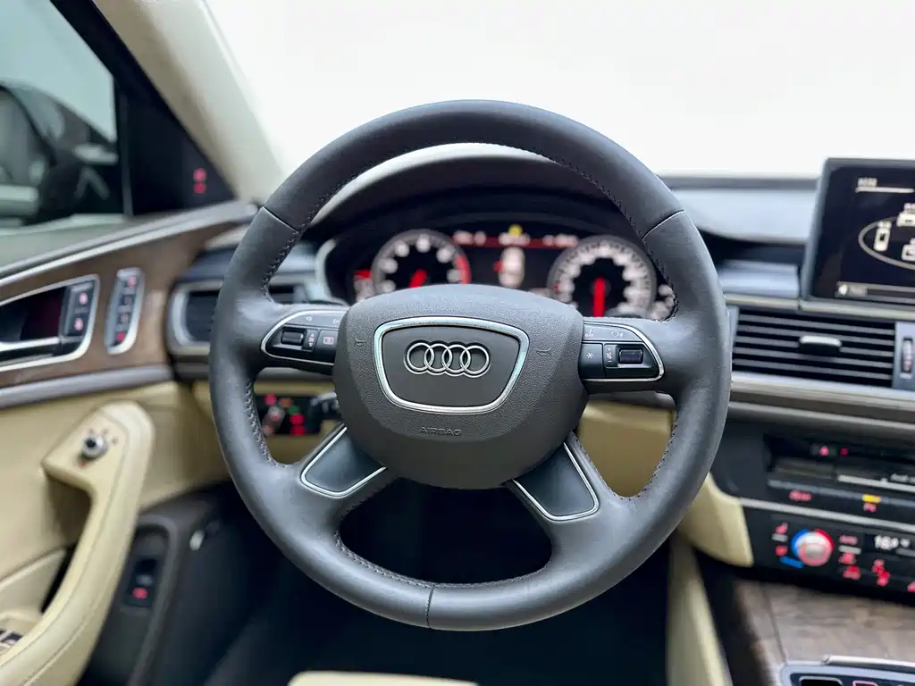 Audi A6L 2014 — фото 9