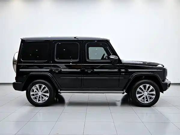 Mercedes-Benz G-Class 2023