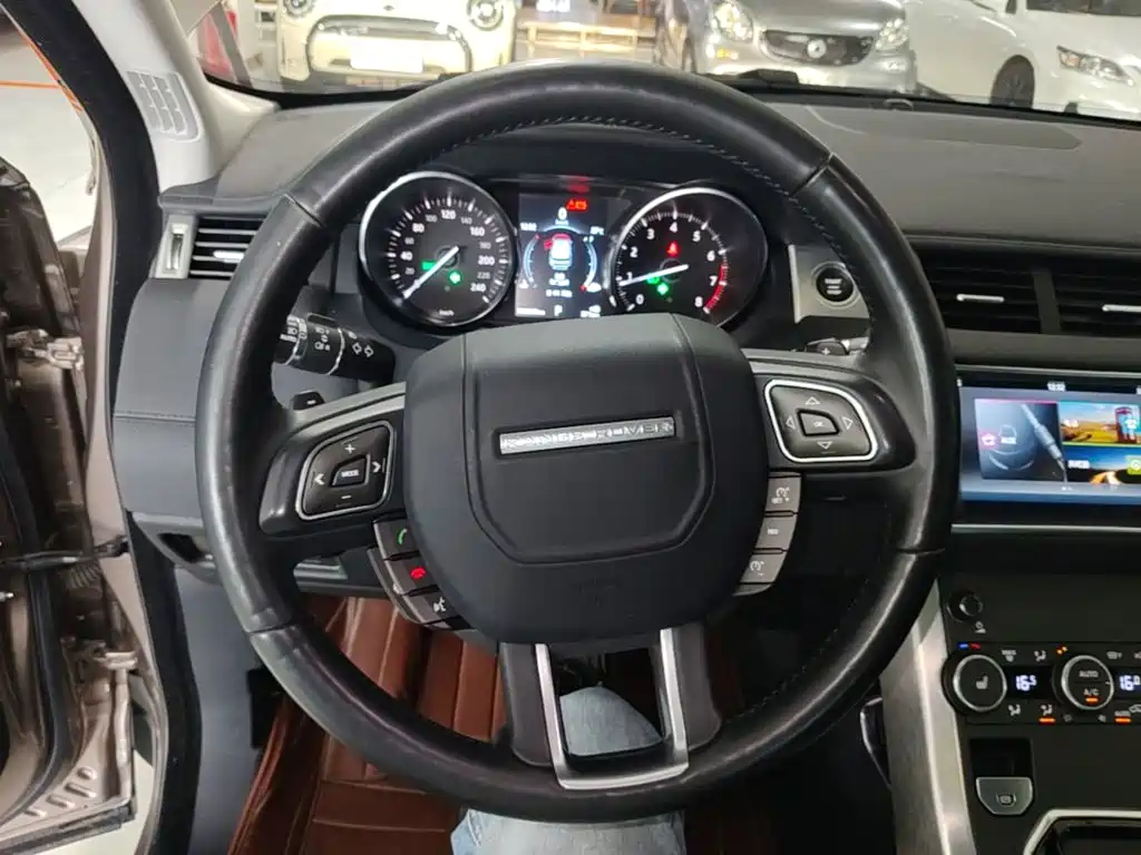 Land Rover Range Rover Evoque 2017 — фото 11