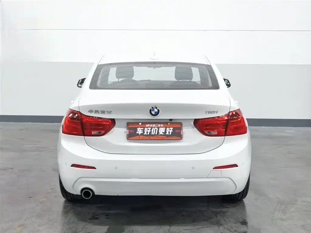 BMW 1 Series 2018 — фото 4