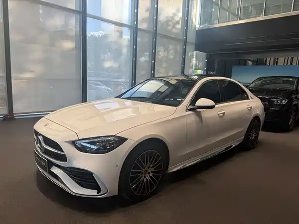 Mercedes-Benz C-Class 2025