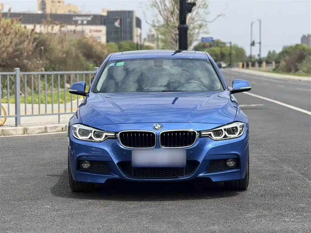 BMW 3 Series 2017 — фото 25