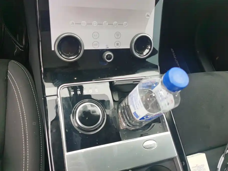 Land Rover Range Rover Velar 2019 — фото 16