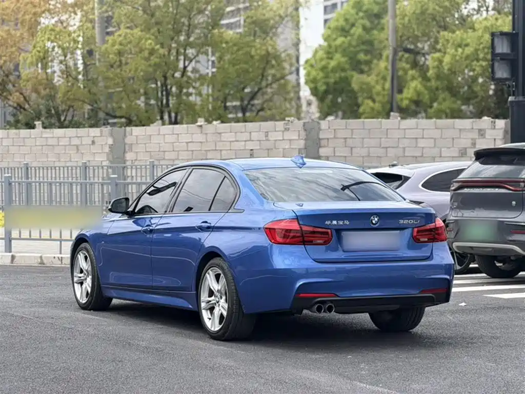 BMW 3 Series 2017 — фото 21