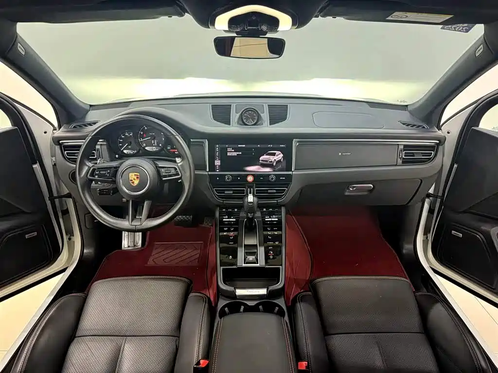 Porsche Macan 2023 — фото 10